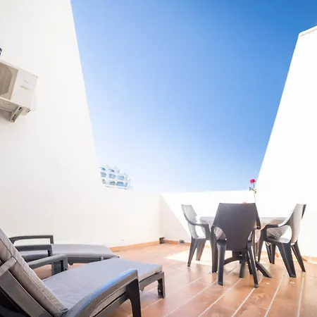 Le Seventie's 3 Terrasse-netflix-wifi-parking-mer-top Pros Servicesconciergerie * La Grande-Motte